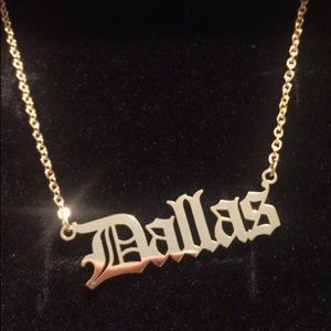 Custom Luxury Nameplate Jewelry
